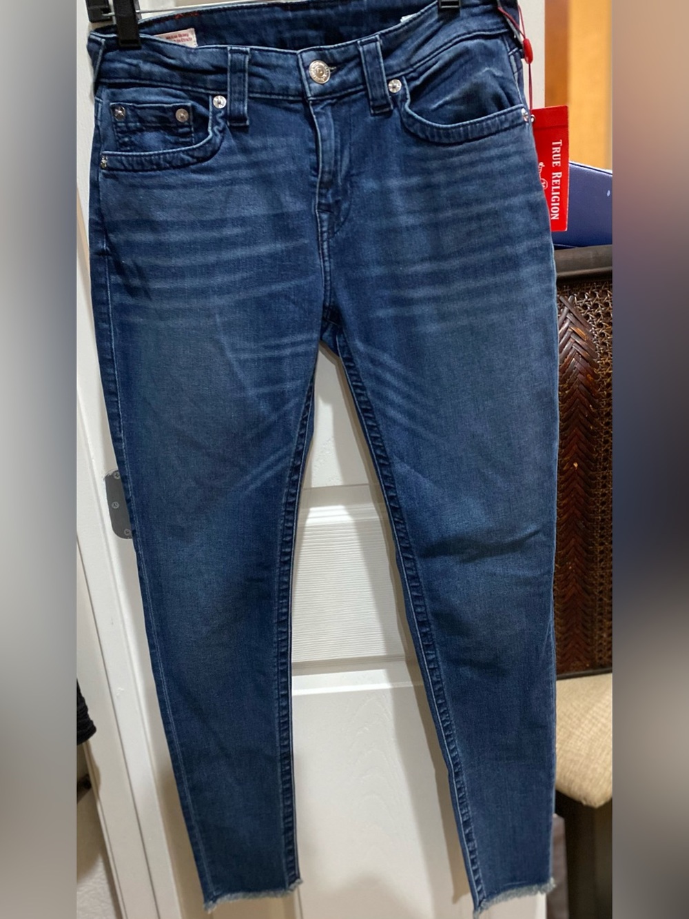 True Religion Jennie Curvy Mid Rise Skinny Ankle Raw Hem Size 29